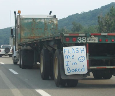 women flashing truckers